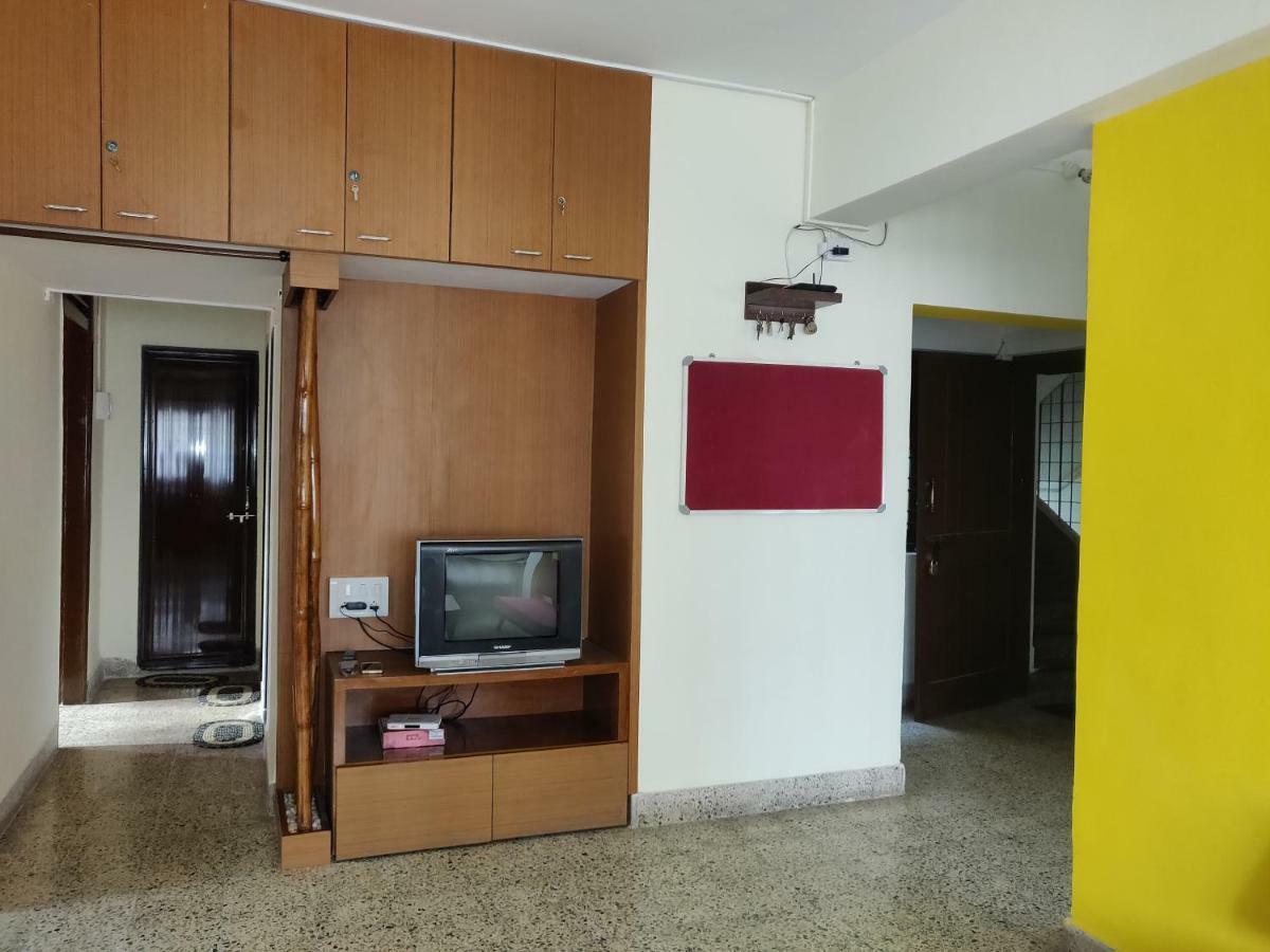 Raahgir Apartment Нашик Екстериор снимка
